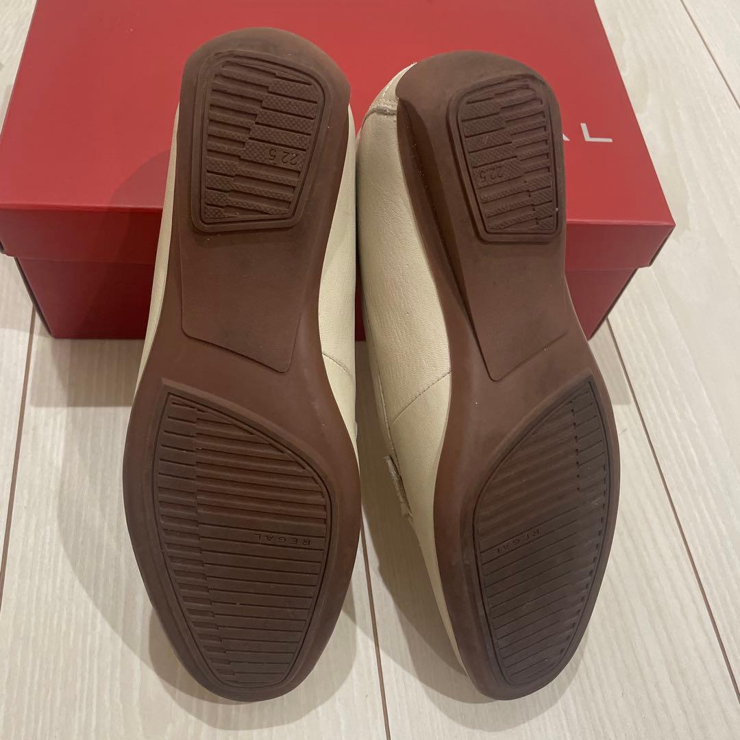 REGAL アイボリー レザー ローファー　F02Q