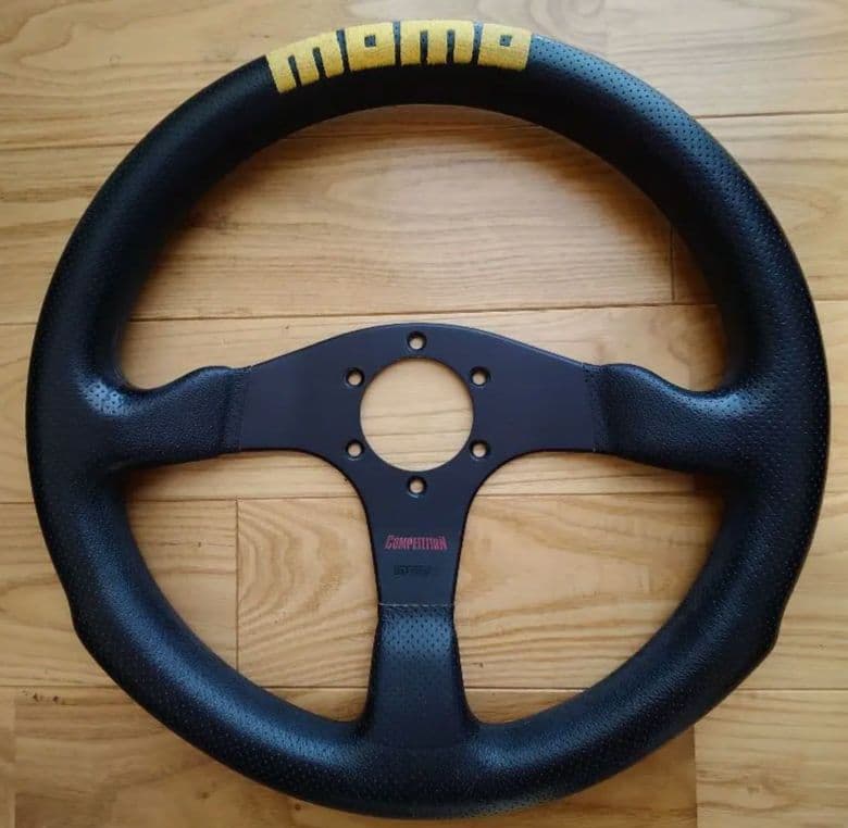 専用出品正規美品MOMO Competition 35cm（スペーサー付き）