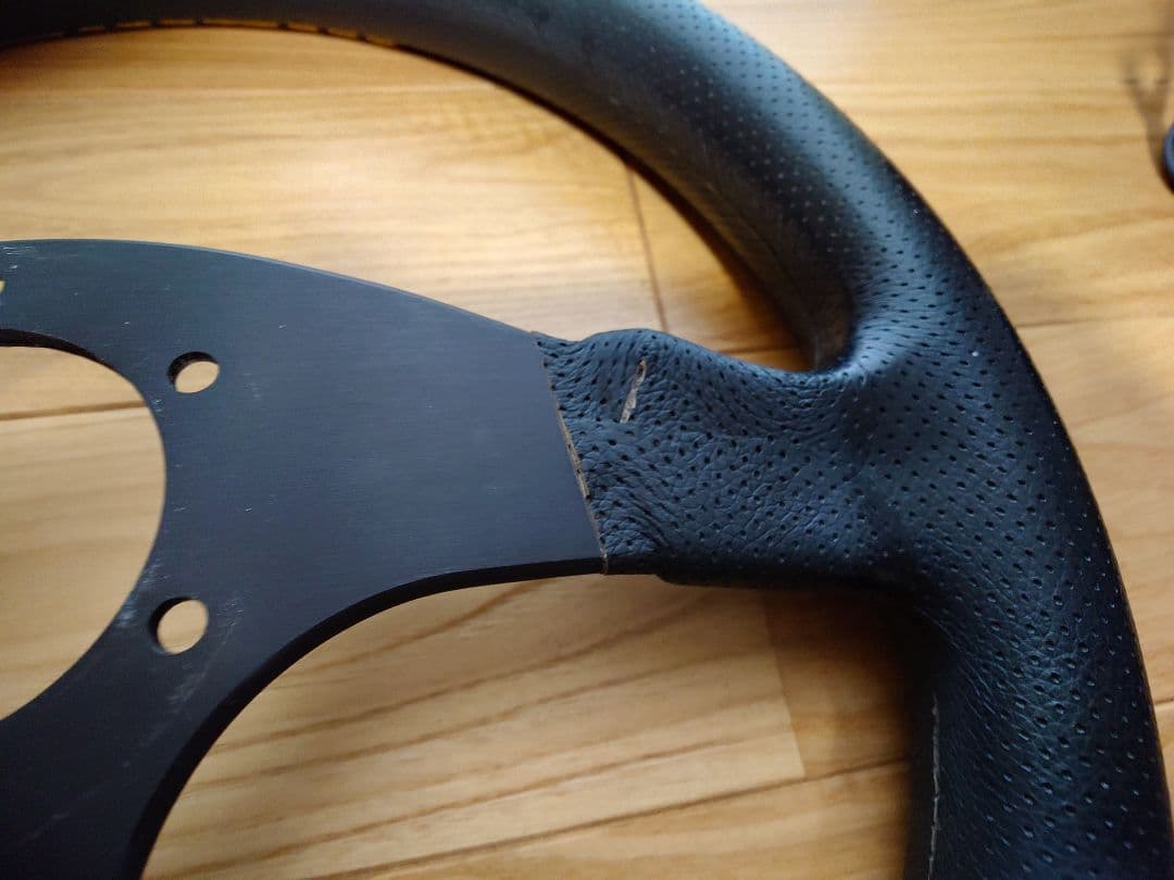 専用出品正規美品MOMO Competition 35cm（スペーサー付き）