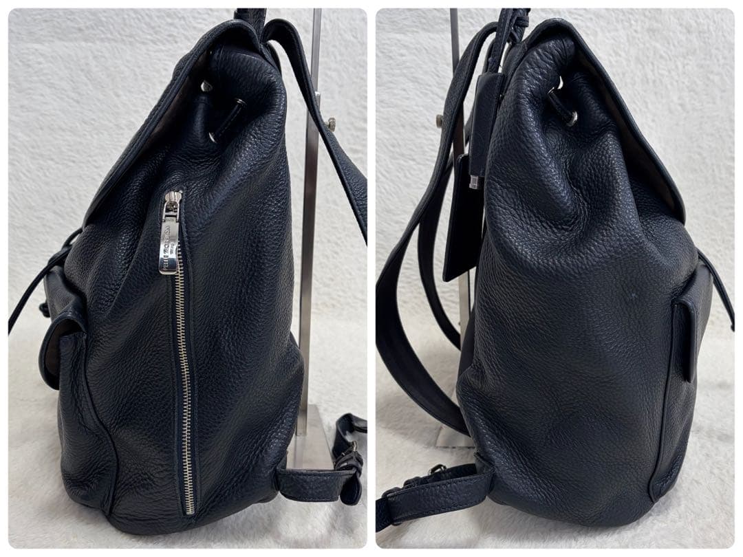 ペッレモルビダ メイデンボヤージュ フラップバックパック リュック レザー 紺色