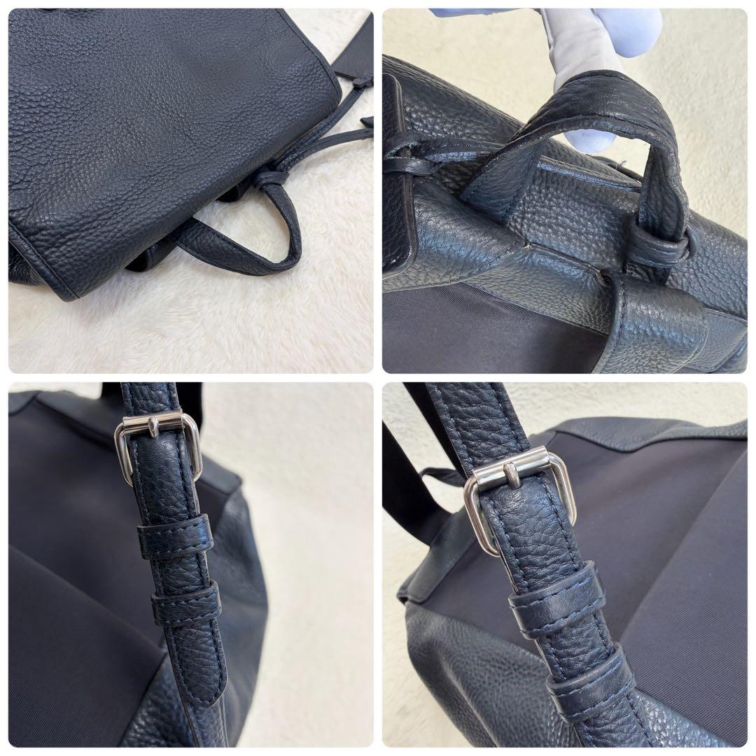 ペッレモルビダ メイデンボヤージュ フラップバックパック リュック レザー 紺色