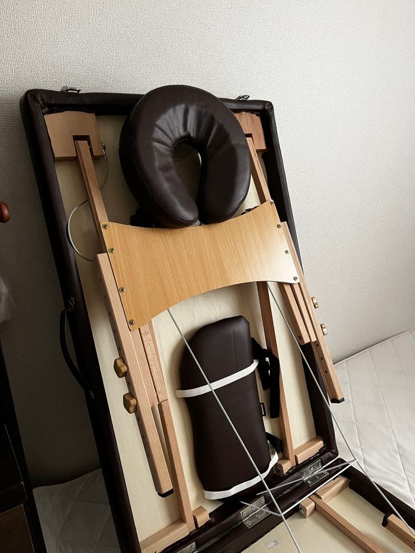 折りたたみマッサージ用施術ベッド