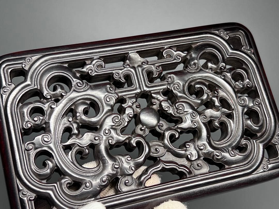 木製　小物入れ　紫檀　硯箱　透かし彫り　龍紋　極細工　文房具　中国美術　美品