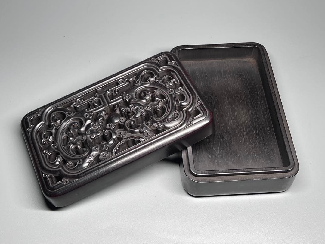 木製　小物入れ　紫檀　硯箱　透かし彫り　龍紋　極細工　文房具　中国美術　美品