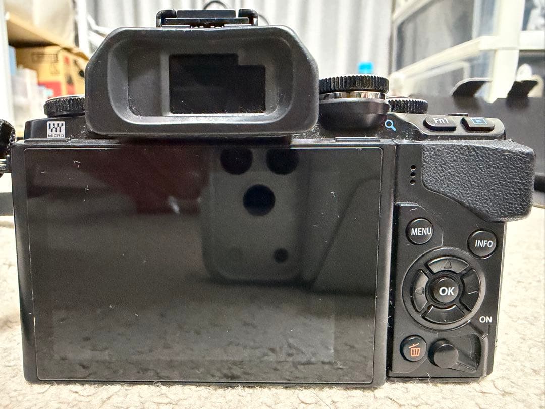 OLYMPUS OM-D E-M10 レンズ2本セット 動作良好