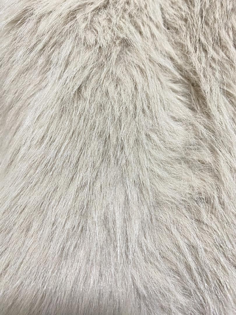 新品 ZARA ショートフェイクファーコート トグルボタン Lサイズ