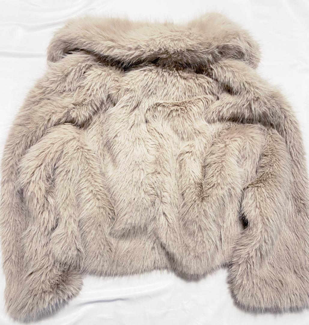 新品 ZARA ショートフェイクファーコート トグルボタン Lサイズ