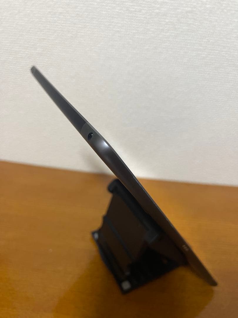 iPad 10.2インチ (第9世代) 64GB WiFi + セルラー