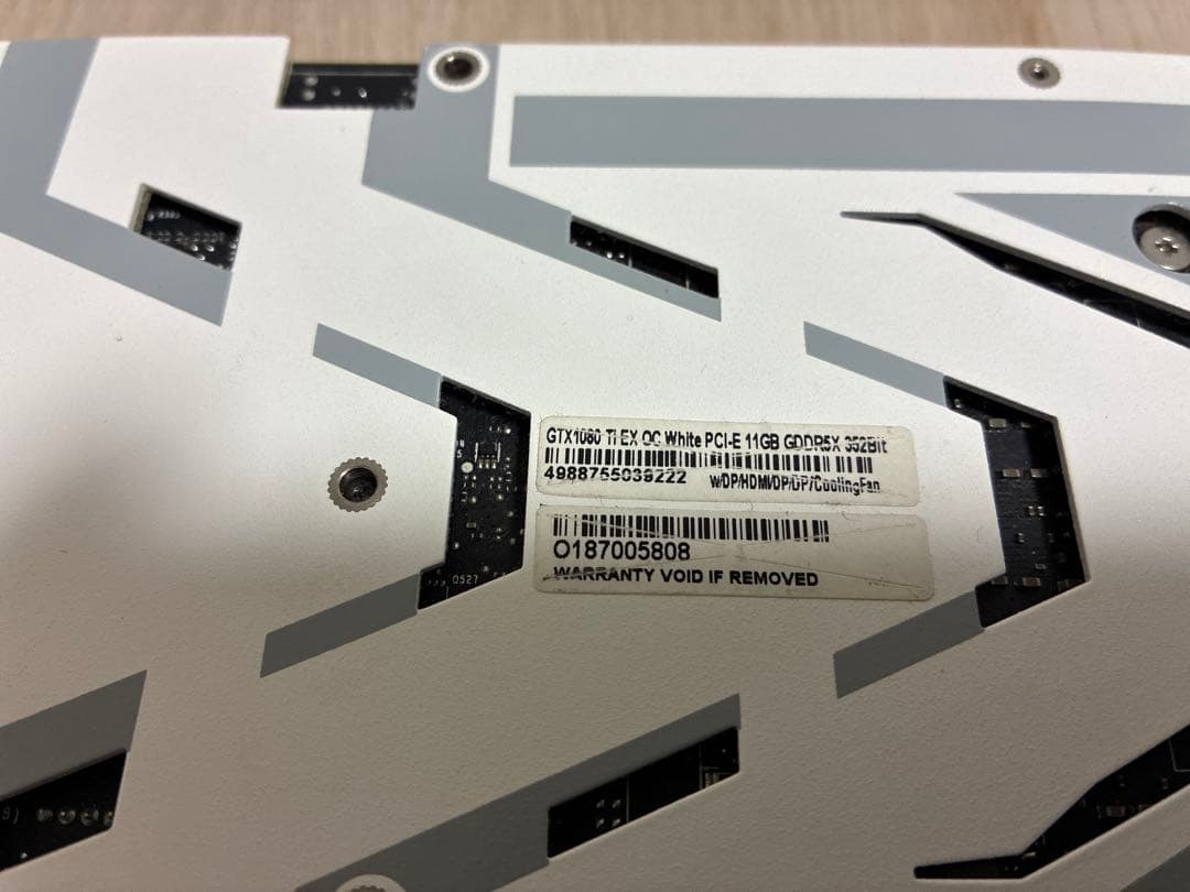 グラフィックボード・グラボ・ビデオカード GK-GTX1080Ti-E11GB/WHITE