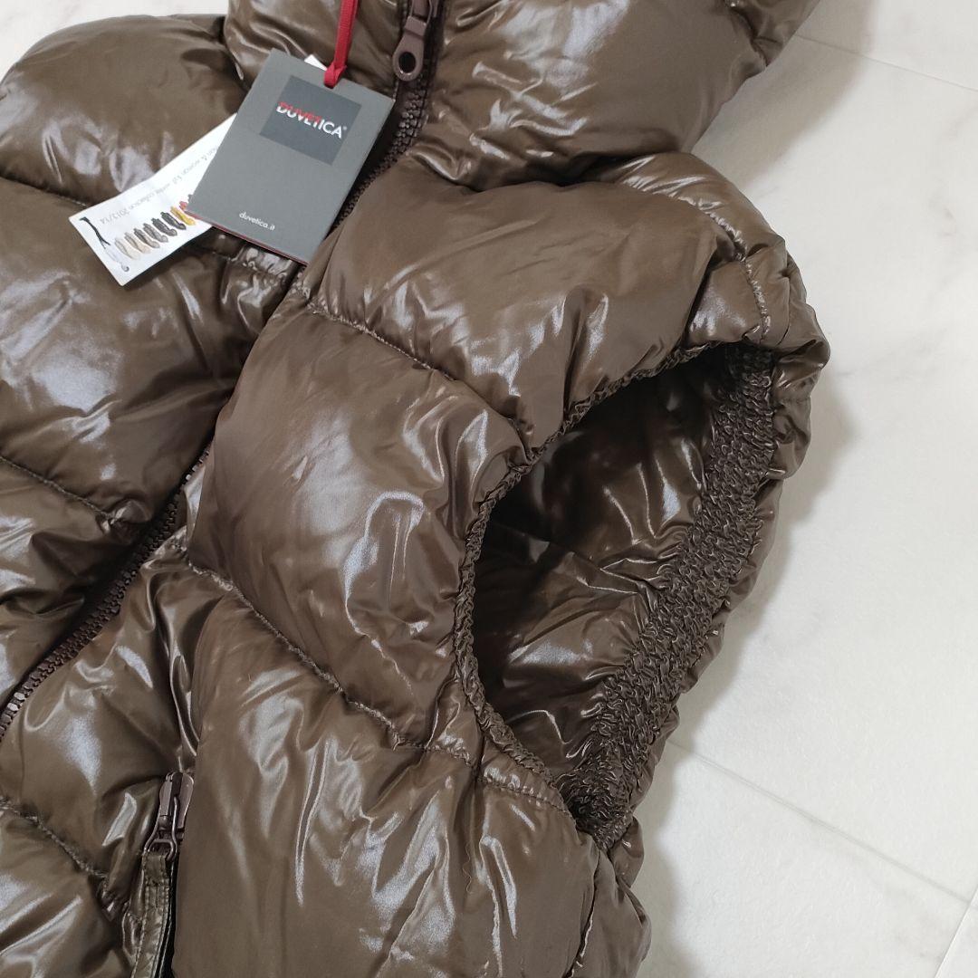 【新品タグ付き】デュベティカ　ダウンベスト　MAGNETE　光沢　ブラウン　46