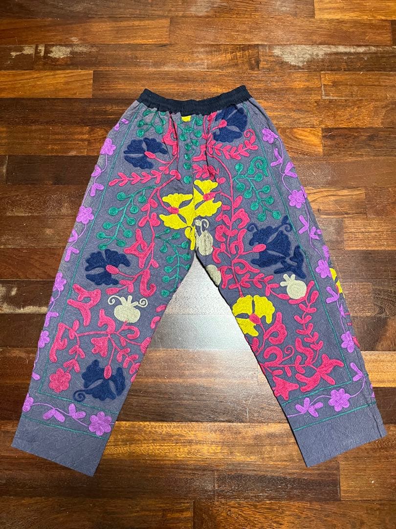 期間限定さらにお値下げ⭐︎pokipcee ポキプシー　スザニ　パンツ　刺繍