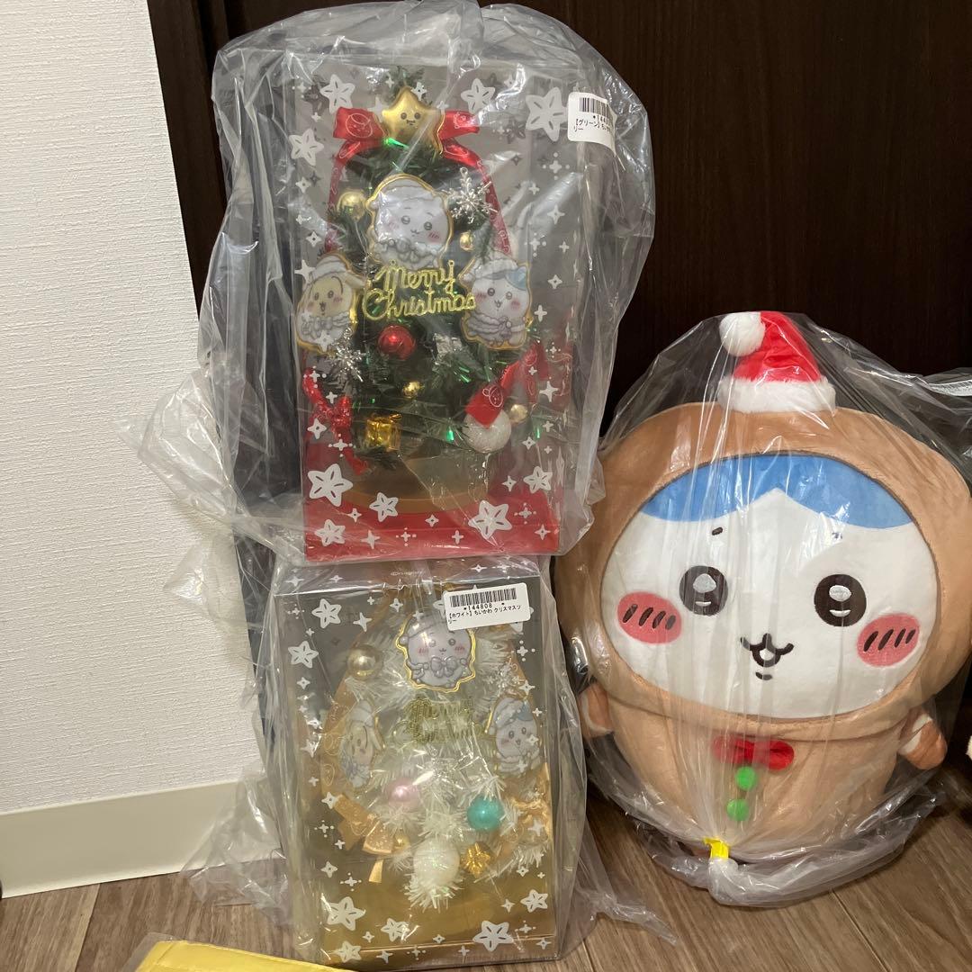 ちいかわ8点セット　ラグマット2、レジカゴバック2、クリスマスツリー2、ぬい2