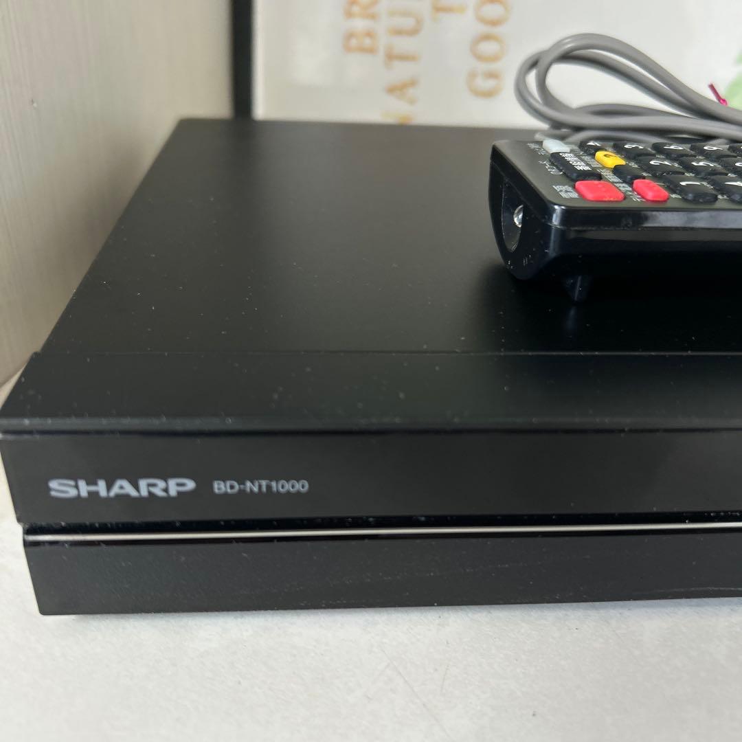 シャープ　AQUOS　ブルーレイレコーダー　BD-NT1000　３番組同時録画