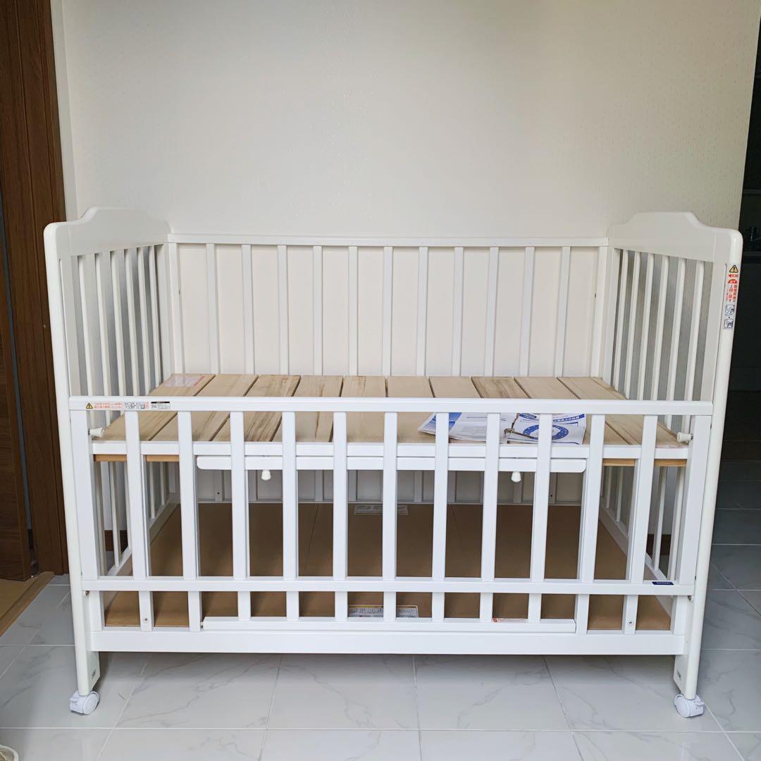 【♡送料込♡】カトージ ベビーベッド タチベッド ホワイト⭐︎