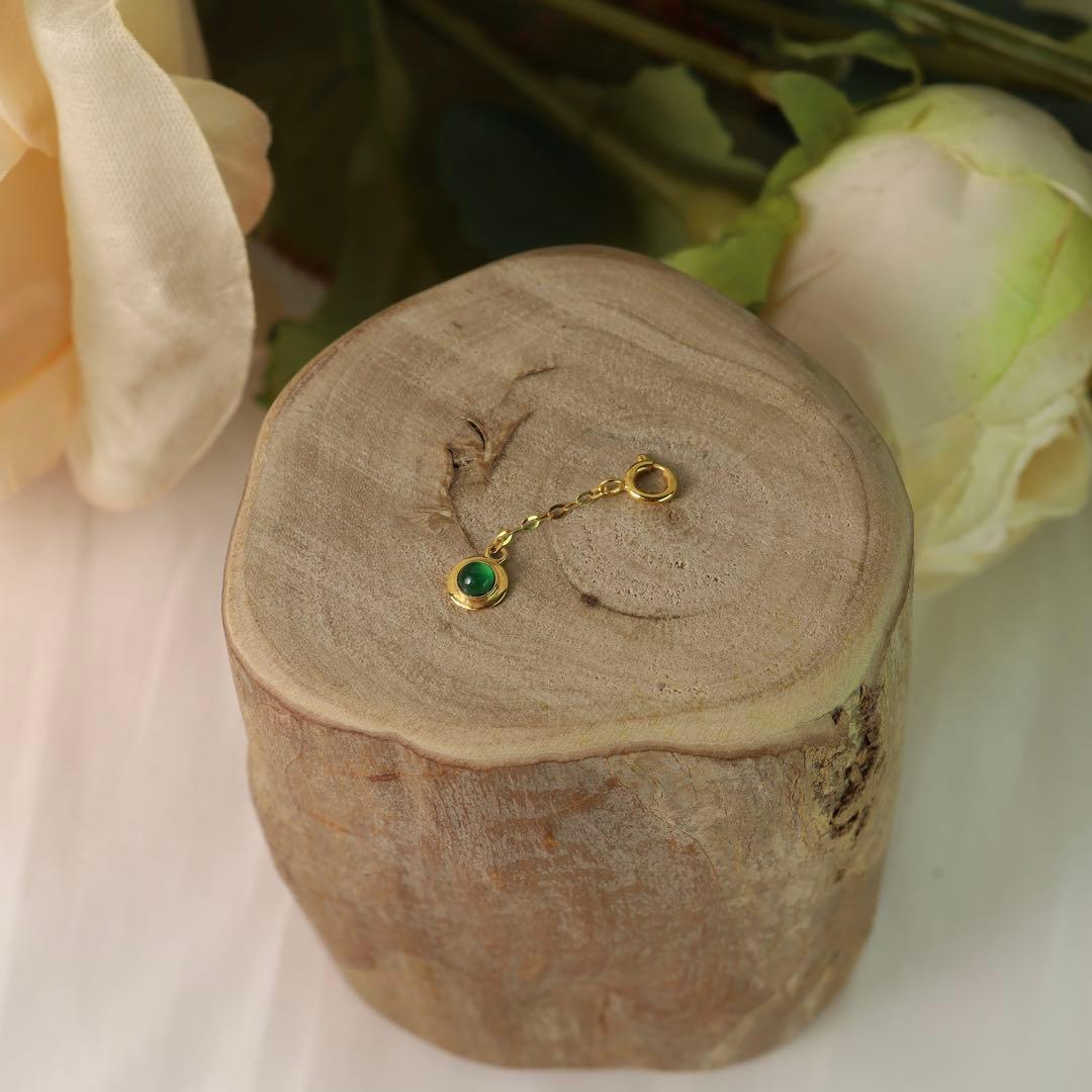 セール！G076ゴールド18K ミャンマーAジェイド本翡翠付きチェーンチャーム