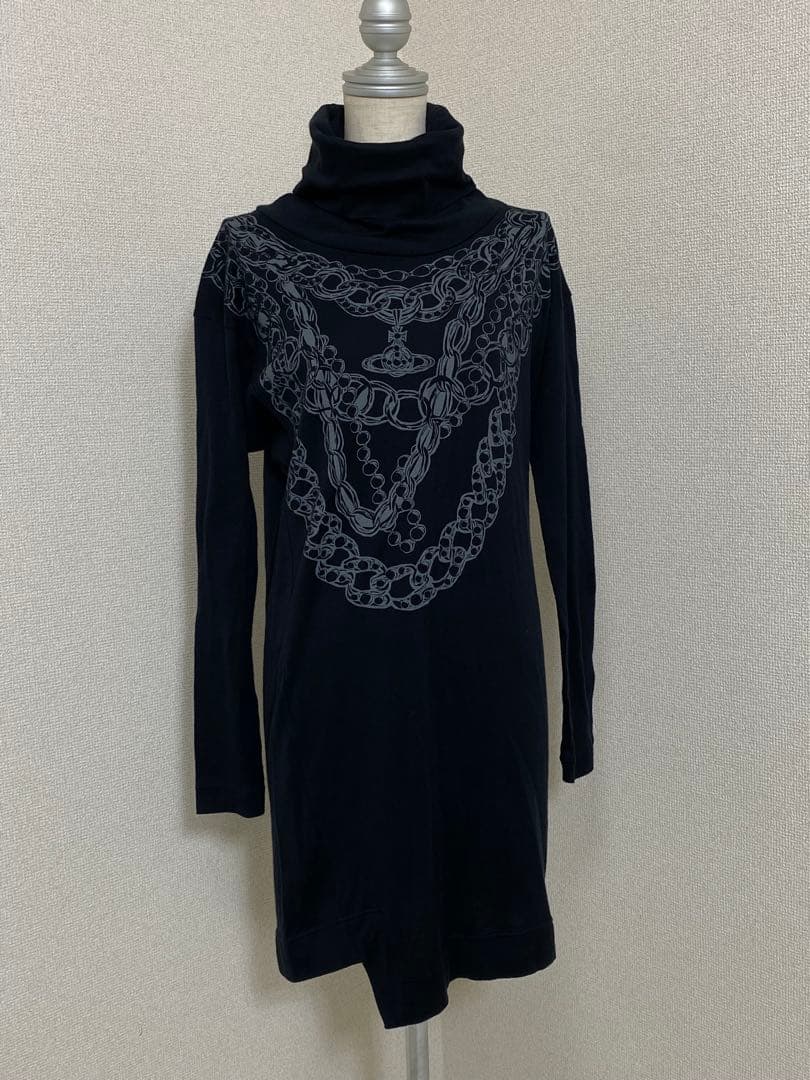9242Vivienne Westwood オーブ チェーン柄 ハイネック 変形