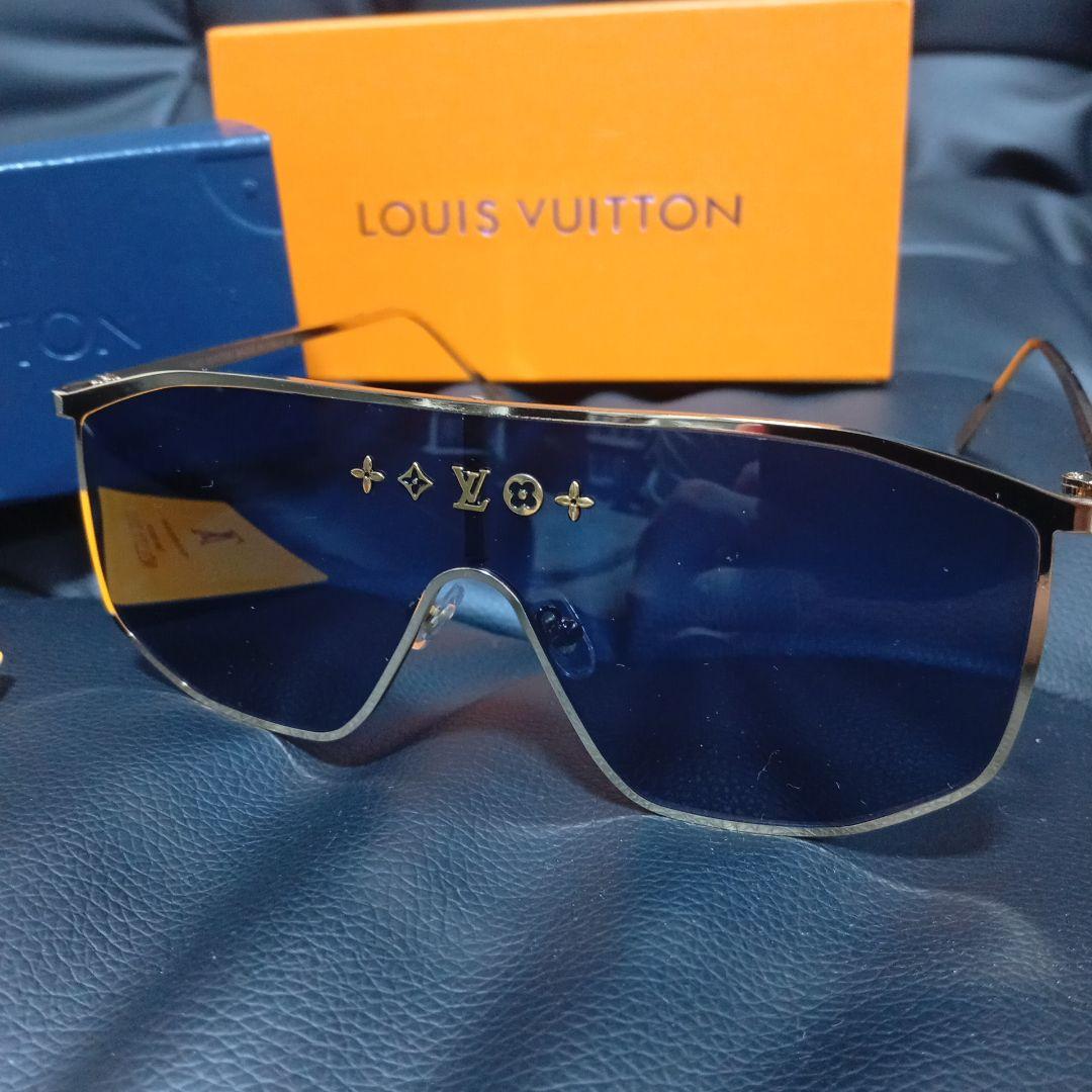 LOUIS VUITTON ブルーサングラス ゴールデンマスク