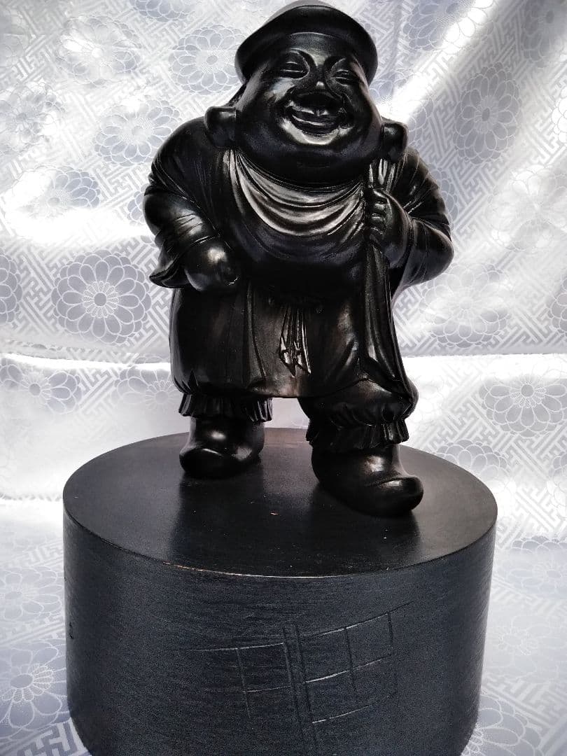 走り大黒天　木彫り