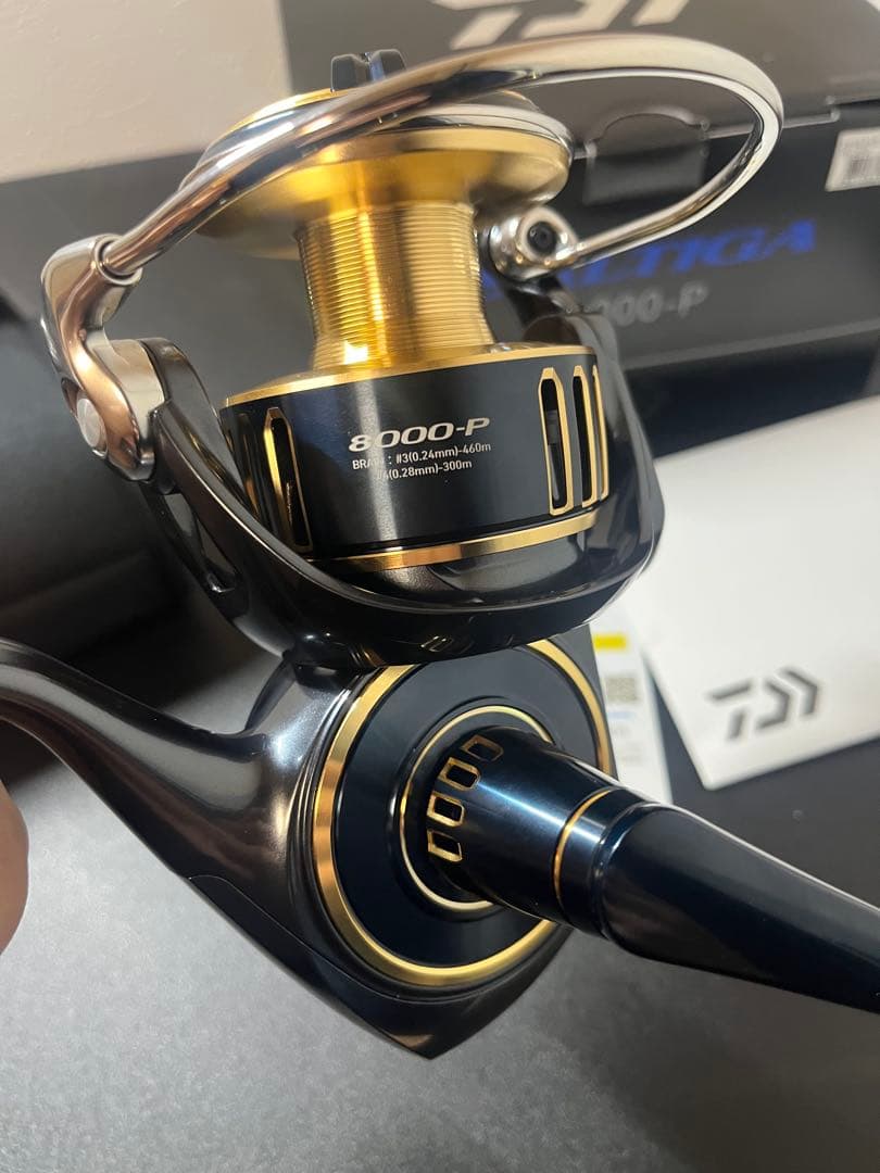 メルカリ最安値　新品　25ソルティガ8000p