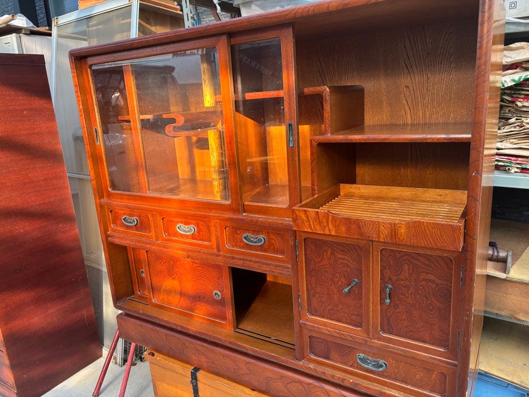 週末特別価格‼️ 昭和レトロ　茶箪笥