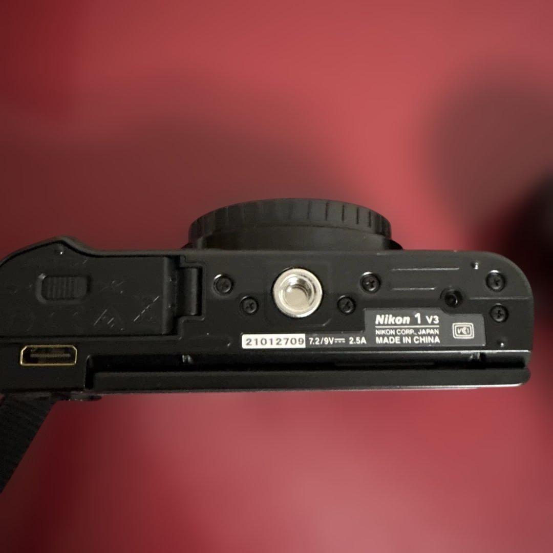Nikon 1 V3 ミラーレスカメラ 本体とレンズ、箱付き