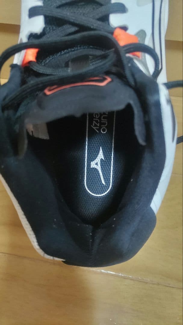 madmax　MIZUNO ウエーブライトニング Z8 MID　24.5