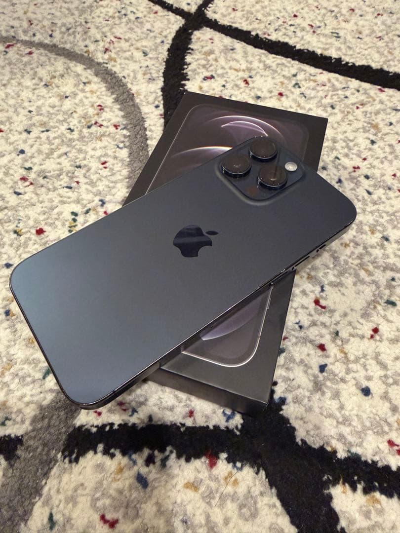 iPhone 15 promax ブルーチタニウム