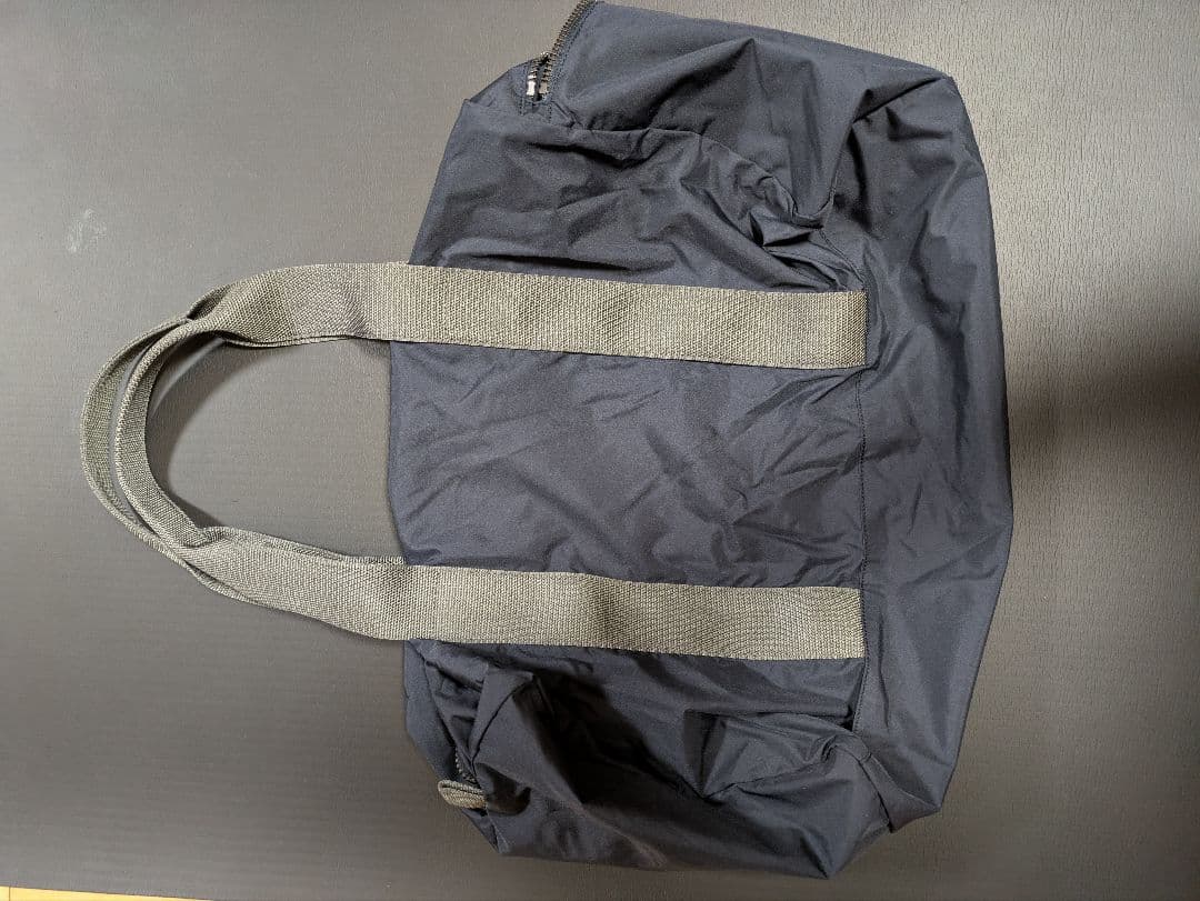 プラダ　ネイビー ナイロン スポーツバック