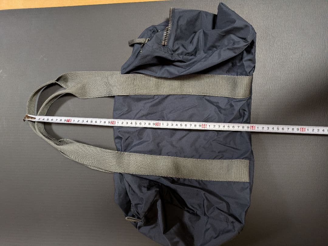 プラダ　ネイビー ナイロン スポーツバック