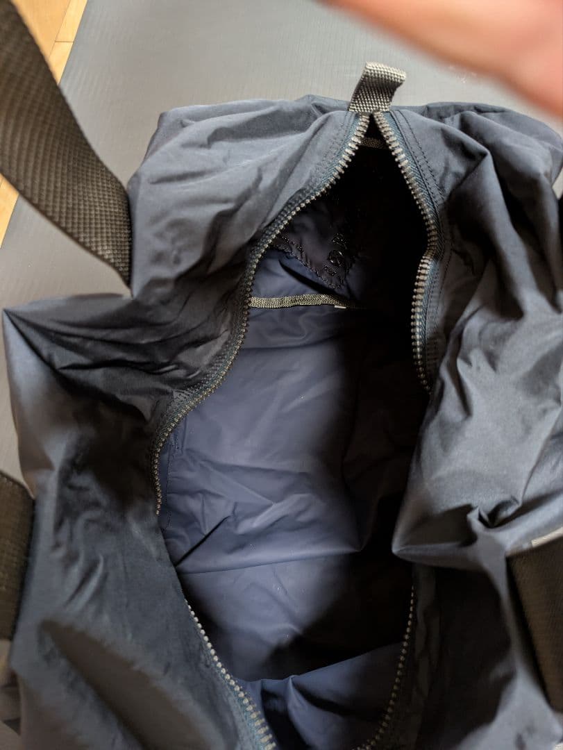 プラダ　ネイビー ナイロン スポーツバック