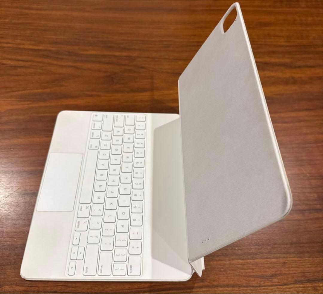 d*8様 Apple Magic Keyboard 12.9インチ