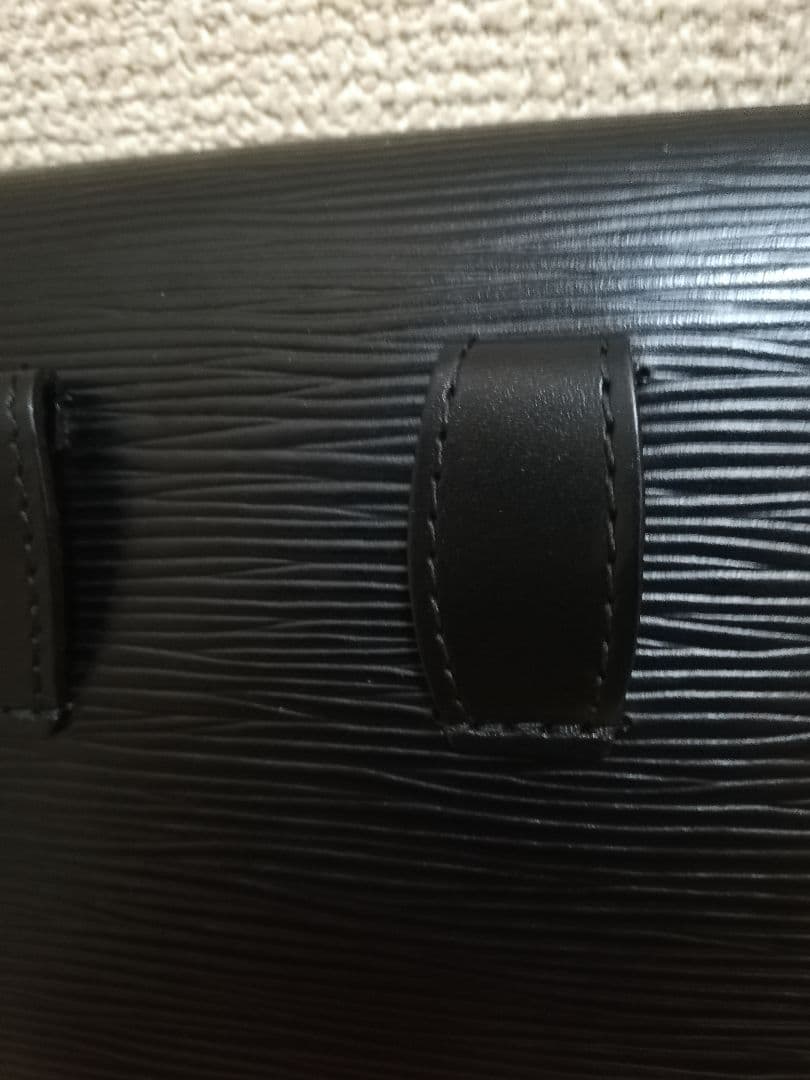 ルイ ヴィトン Louis Vuitton エピ ティルシット　ノワール