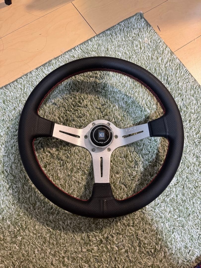 【未使用品！】ナルディステアリング 35パイ