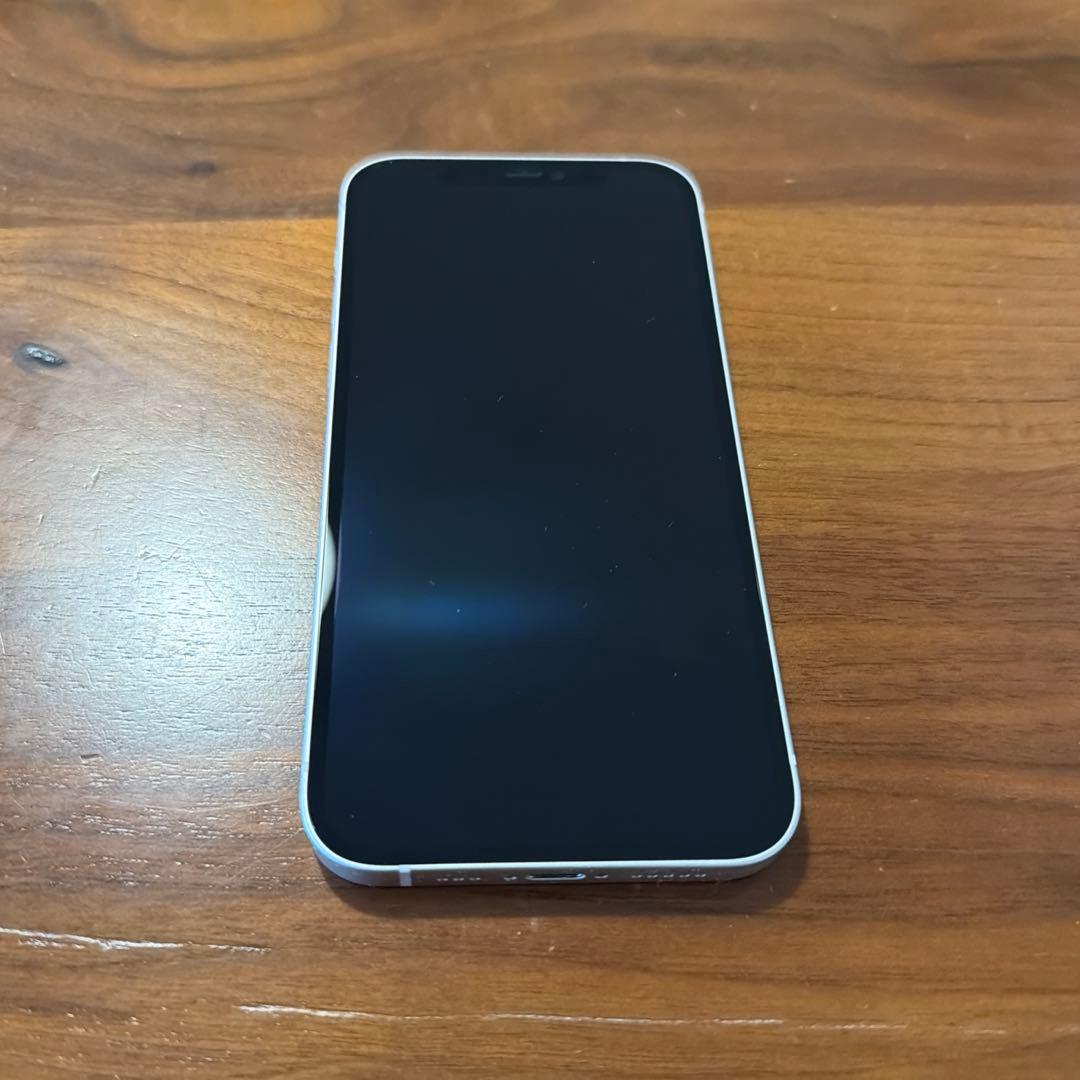 iPhone12ホワイト 64GB SIMフリー ☆ガラスフィルム＆ケーブル付き