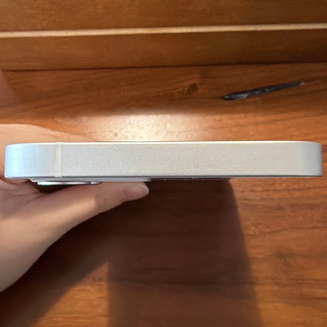 iPhone12ホワイト 64GB SIMフリー ☆ガラスフィルム＆ケーブル付き