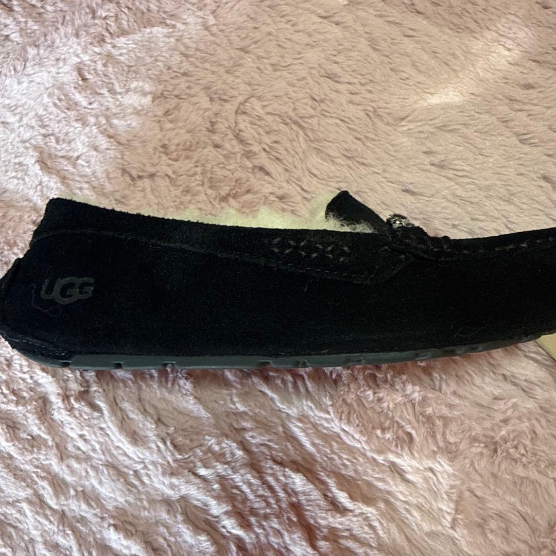新品未使用 UGG Ansleyアンスレー チャームジェム サイズ8 ブラック