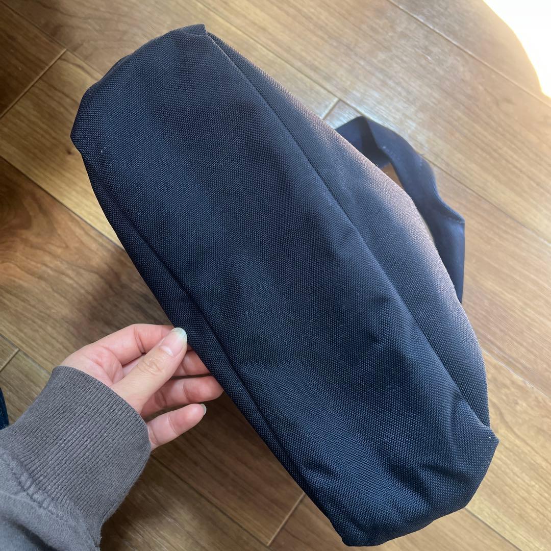 BRIEFING カードバッグ　ラウンドバッグ