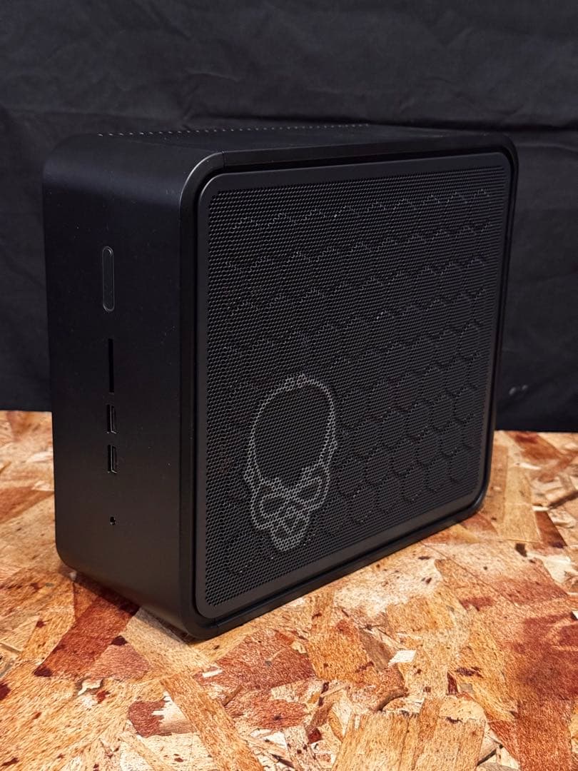 Intel NUC 9 i5 9300H MSI RTX 2060 ミニPC