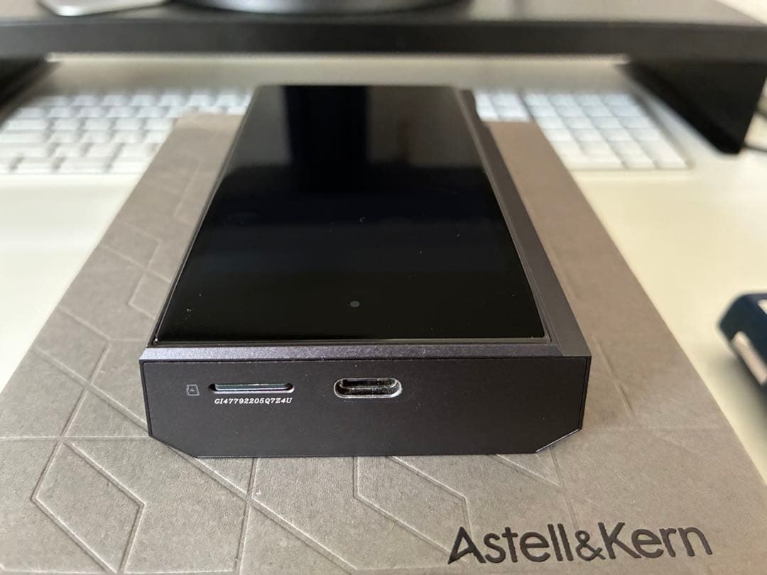 Astell&kern KANN MAX カバー付き