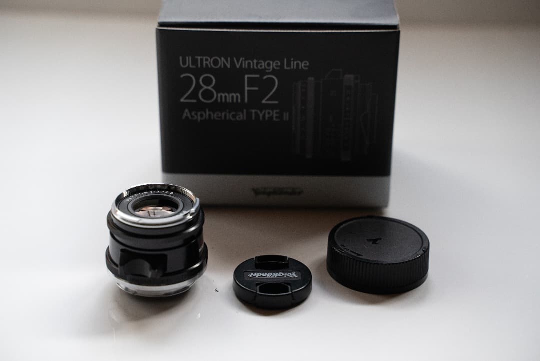 Voigtländer ULTRON 28mm F2 レンズ