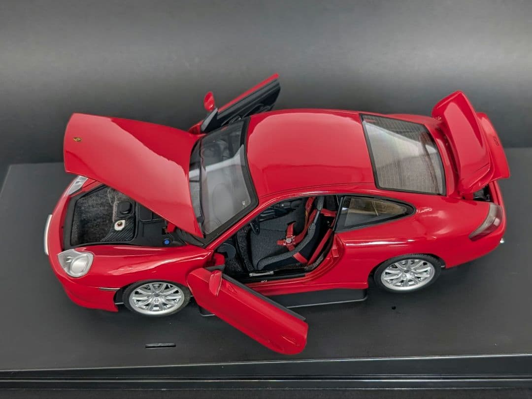 オートアート 1/18 ポルシェ 911 (996) GT3 レッド