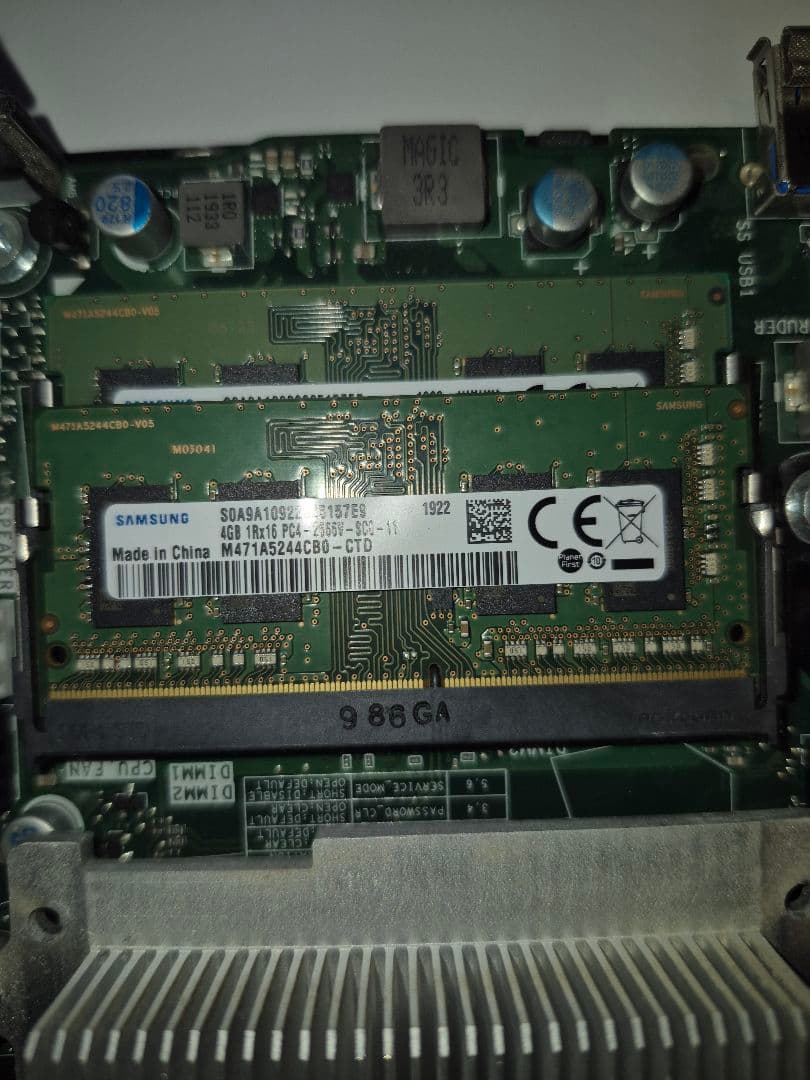 DELL OptiPlex 3060 Micro 8th Core i5　8GB