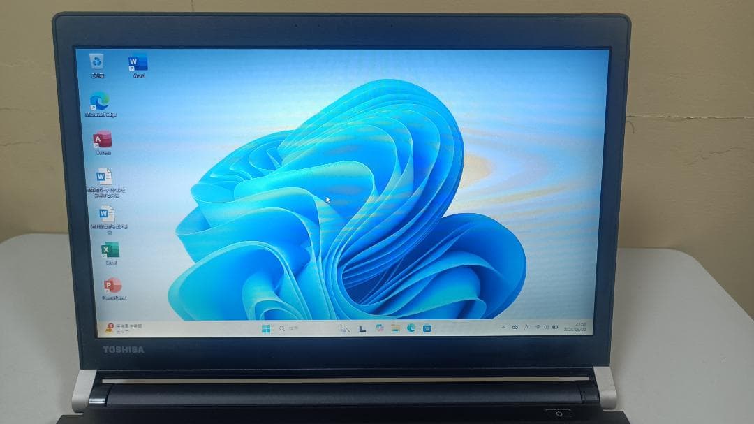 ⭐️ノートパソコンTOSHIBA第六世代Core i5 SSD128Gメモリ8G