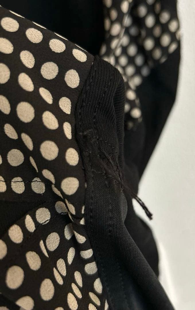 アルベロベロの花柄ビジュー付きノースリーブチュニック