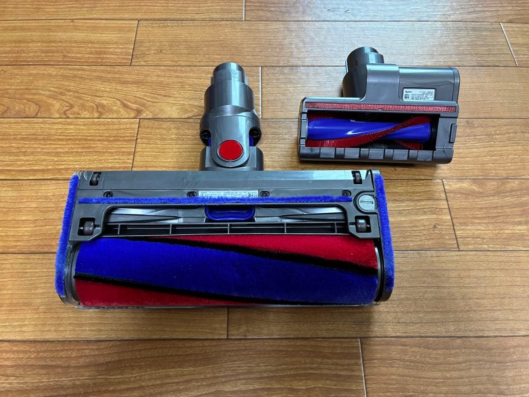 【美品】ダイソン dyson V7 fluffy 【新品】バッテリー36分