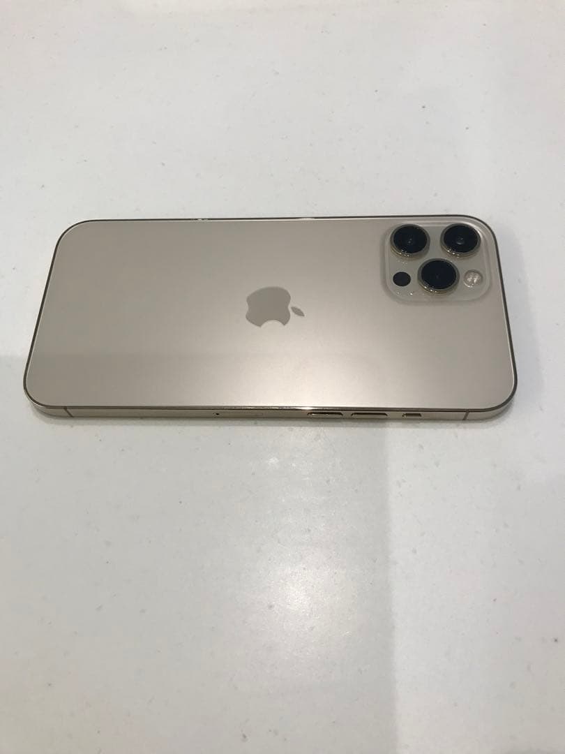 週末特価‼︎ iphone12promax 本体　512gb ゴールド