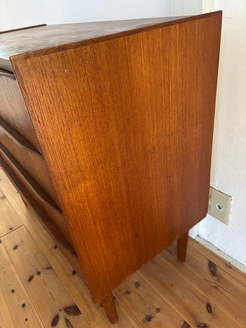 北欧ヴィンテージ　チーク　デンマーク　チェスト