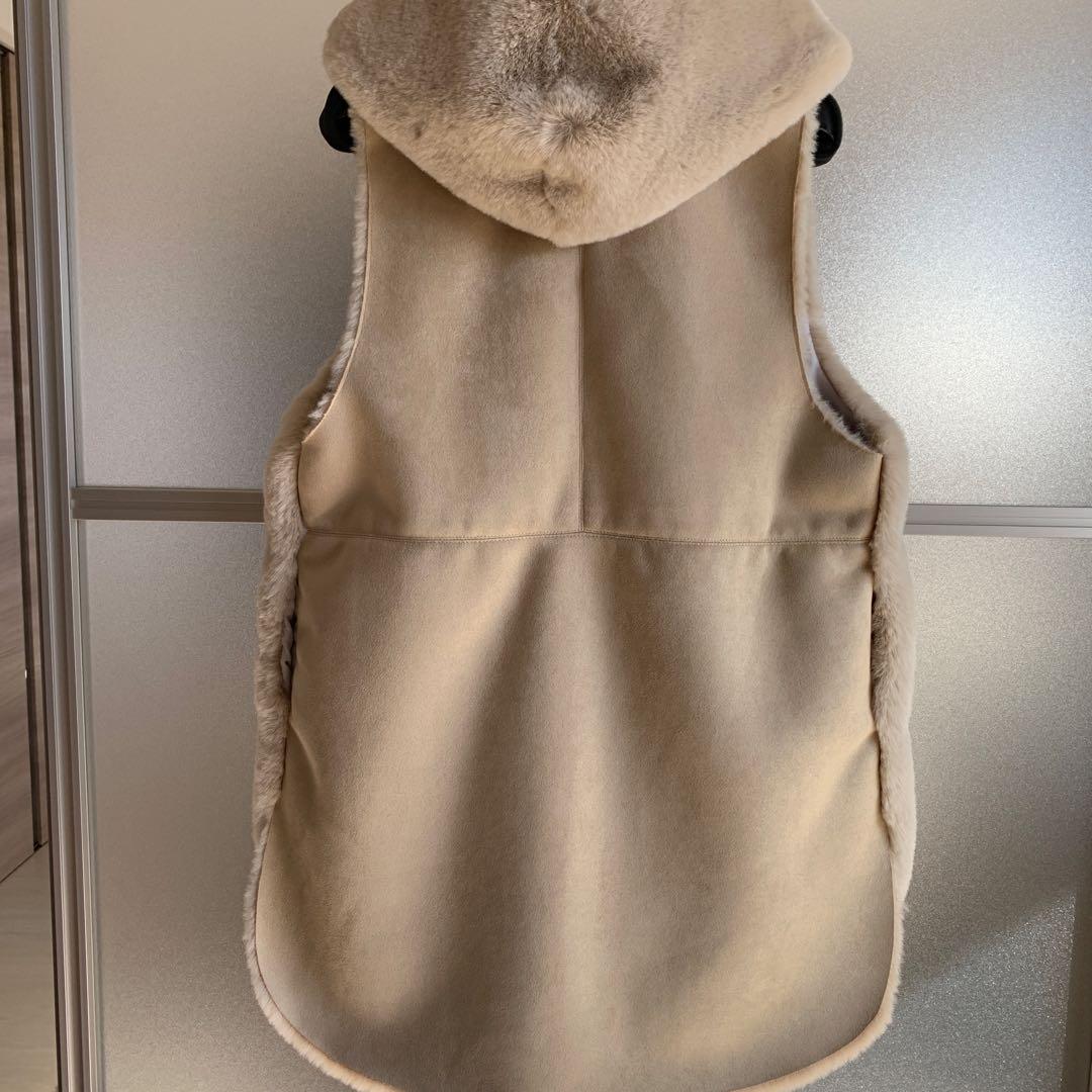 クリスマスSALE! 新品タグ付き　PASSIONEフェイクファーベスト