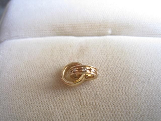 ☆可愛い！繋ぎ環形 k10金イエローゴールドペンダント 新品同様！