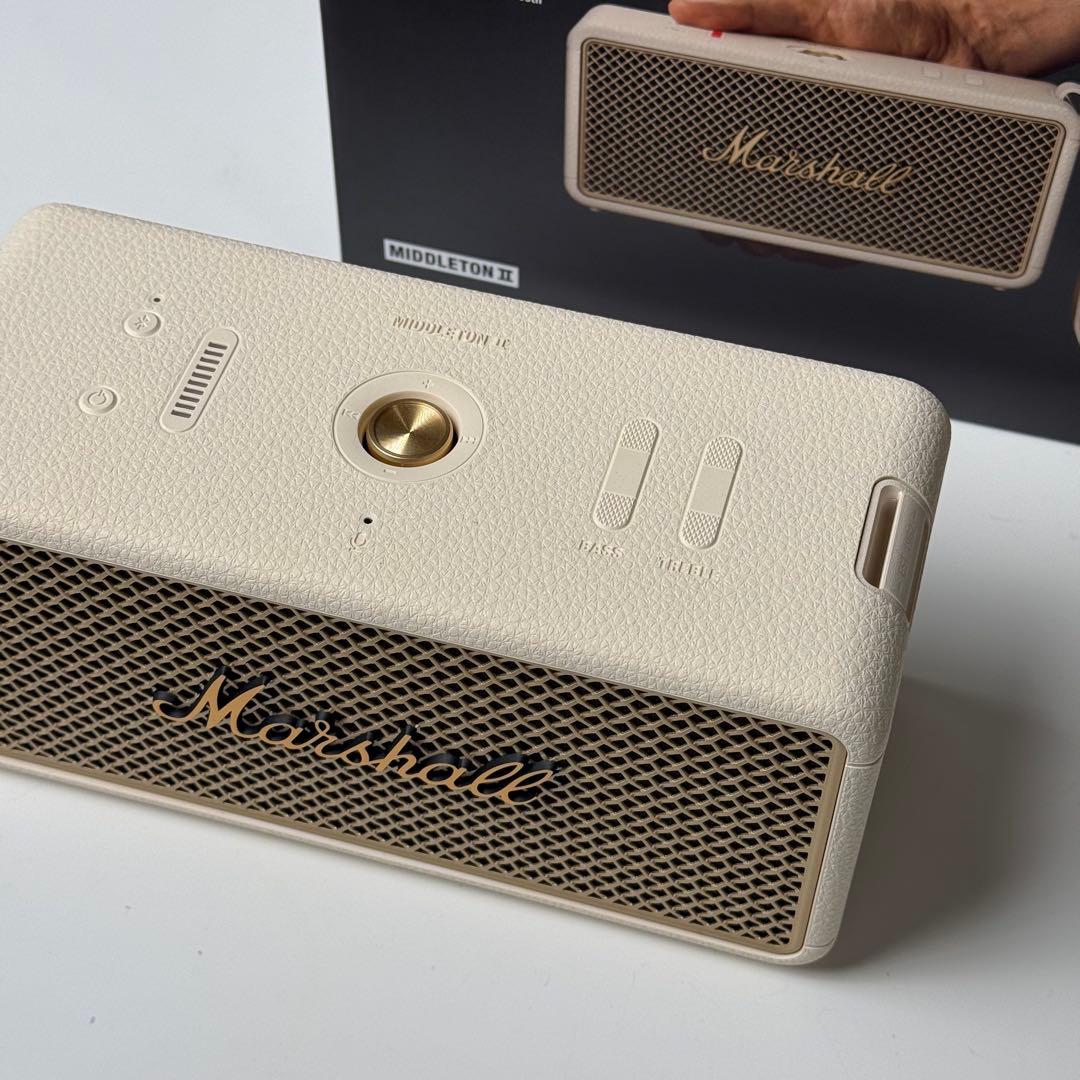 【ほぼ新品・延長保証付き】Marshall Middleton II クリーム色